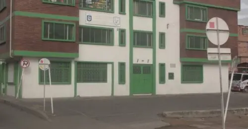 COLEGIO PARROQUIAL DE LOS SANTOS APOSTOLES LA CECILIA COLEGIO PARROQUIAL DE LOS SANTOS APOSTOLES LA CECILIA